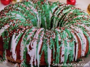 Christmas Wreath Bunt Cake 5