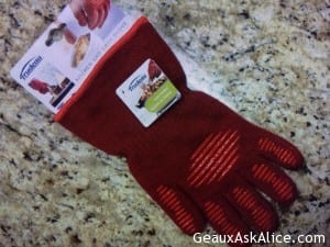 Trudeau Kitchen and Grilling Glove.