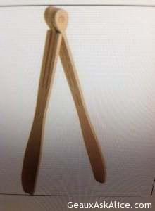 Trudeau Natural Beech Wood Tongs