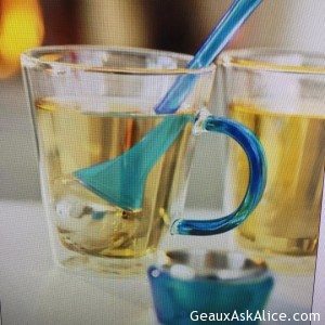 Today's Gadget from E's Kitchen is the Sagaform Turquoise Tea Infuser!