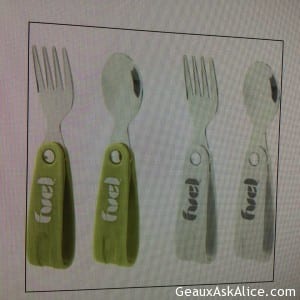 Today's gadget from E's Kitchen is the Foldable Cutlery! 