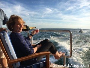 Cruising on into Martha's Vineyard1