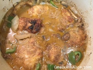 Creamy Smothered Chicken Thighs