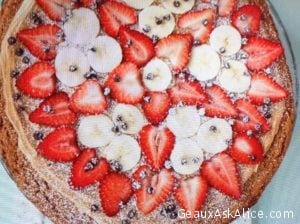 Cookie Pizza with Peanut Butter, Banana and Berries