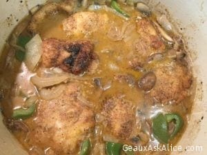 Creamy Smothered Chicken Thighs