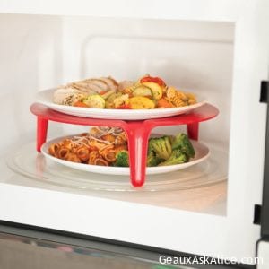 Today’s Gadget is the Plastic Microwave Plate Stacker!