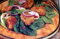 Crispy Oyster Spinach Salad With Red Wine Vinaigrette