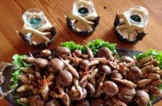 Alice's Marinated Crab Claws And Mushrooms