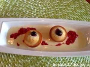 Spooky eyeball dessert... delish! 
