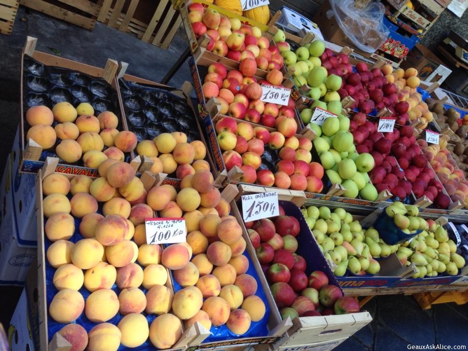 Open Market ...fresh fruit.