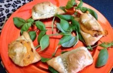 Cheesy Crescent Roll-Ups