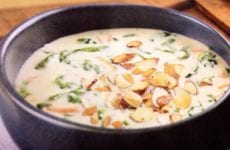 Creamy Spinach Soup with Toasted Sliced Almonds