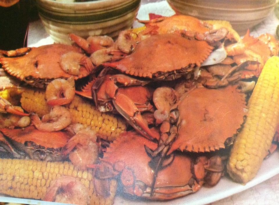 boiled crabs and corn