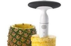 OXO GOOD GRIPS PINEAPPLE SLICER