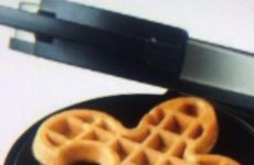 The Fleur De Lis Waffle Maker