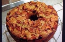 Maw-Maw's Fresh Apple Cake