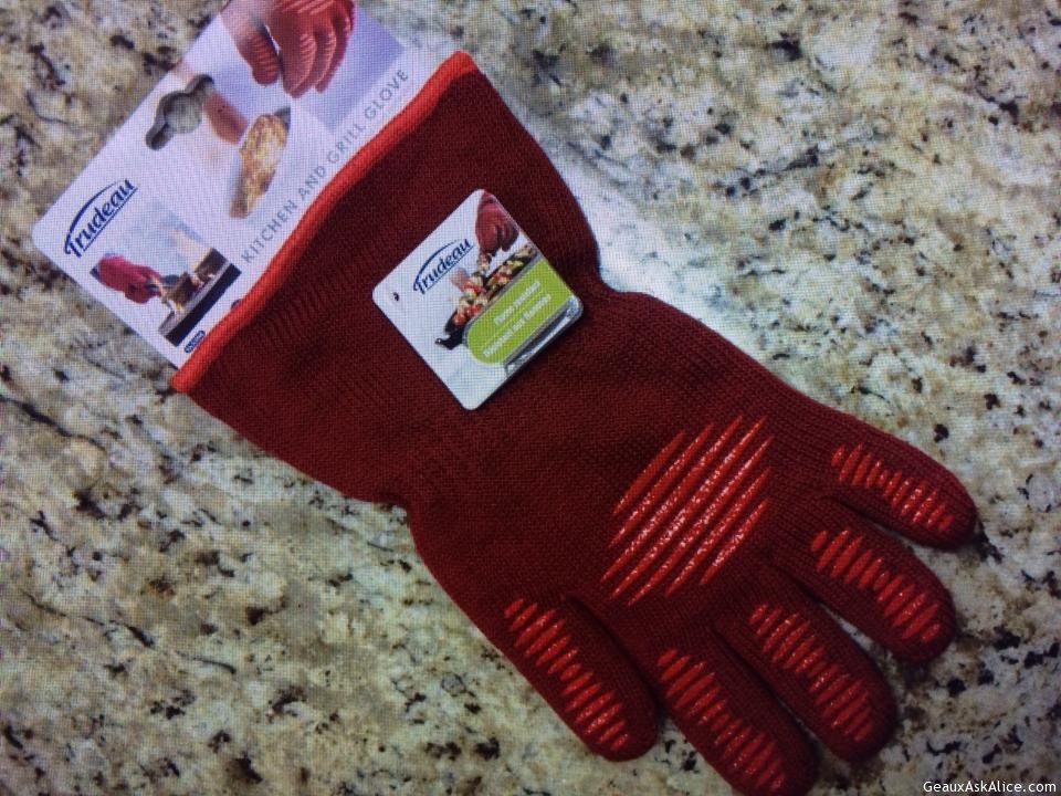 Trudeau Kitchen and Grilling Glove.