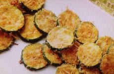 Crispy Parmesan Zucchini Chips