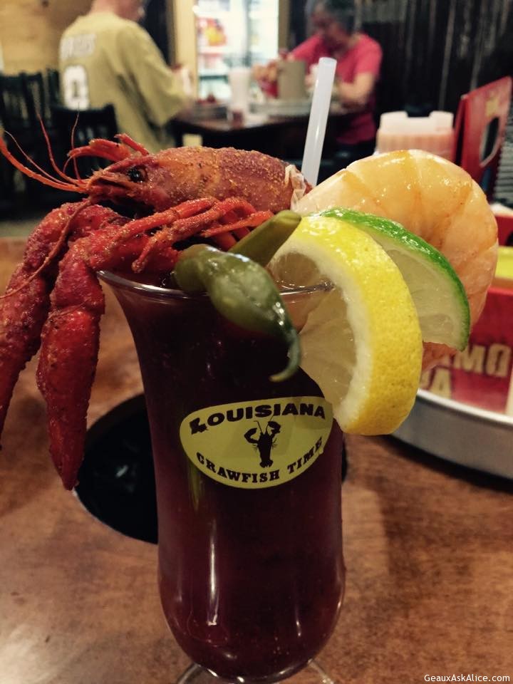 Who says u can't have your beverage with your Crawfish?
