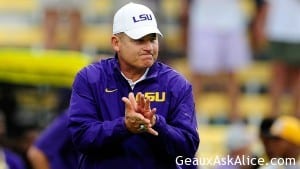 LSU head coach comforts teen in hospice care.