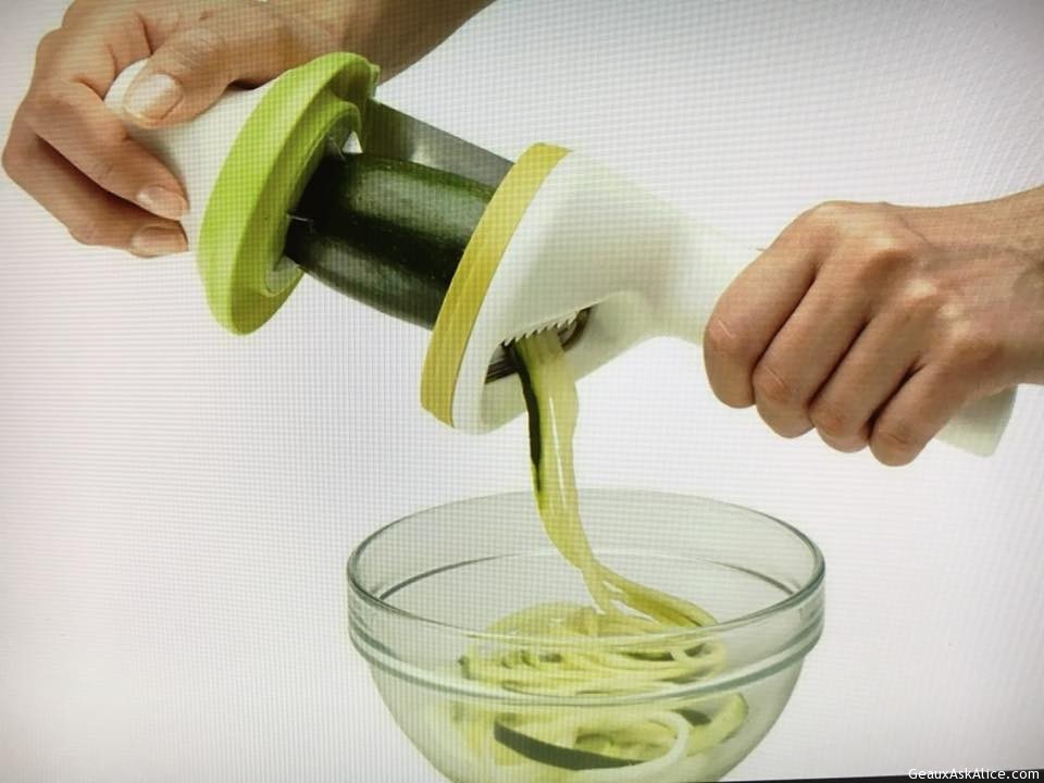 Chef'n Twist Handheld Spiralizer Vegetable Slicer