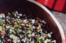 QUINOA AND BLACK BEAN SALAD