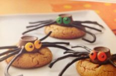 Creepy Spider Cookies