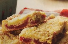 Fruity Raspberry Coffee Cake