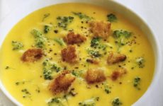 Cheesy Broccoli Soup