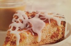 Crockpot Glazed Cinnamon Coffee Cake