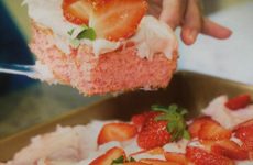 Fresh Strawberry Sheet Cake