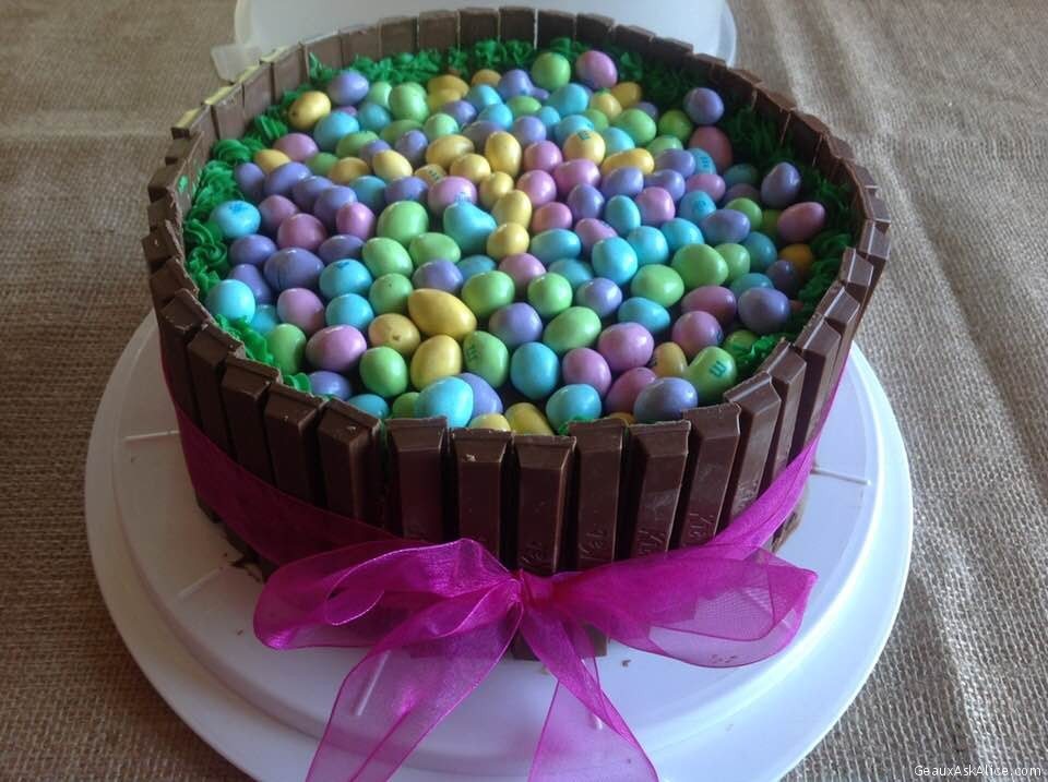 My niece Alicia had this beautiful Easter cake one year. It was a hit!