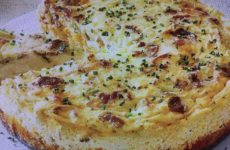 Crispy And Creamy Bacon-Cheddar Grits Quiche