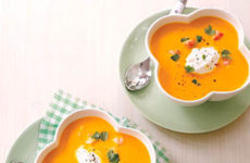 Flavorful Crockpot Carrot-Ginger Soup