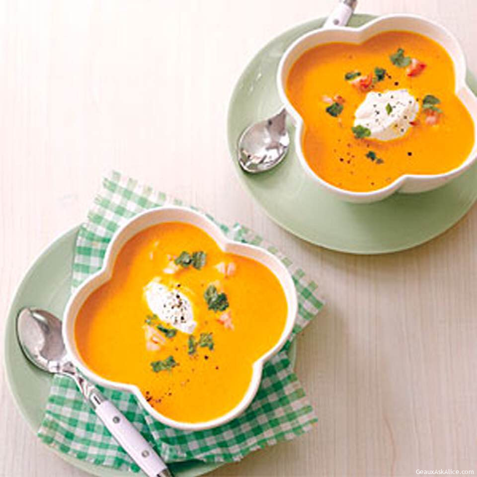 Flavorful Crockpot Carrot-Ginger Soup
