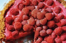 Refreshing Raspberry Ice Cream Pie