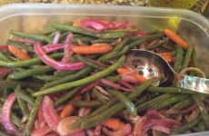 Marinated Fresh Green Beans, Baby Carrots and Red Onion Dish