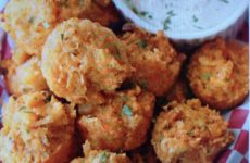 Cheesy Quinoa Chicken Appetizer Balls