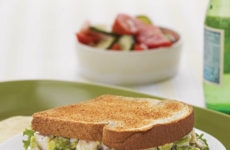 Scrumptious Avocado-Chicken Salad Sandwiches