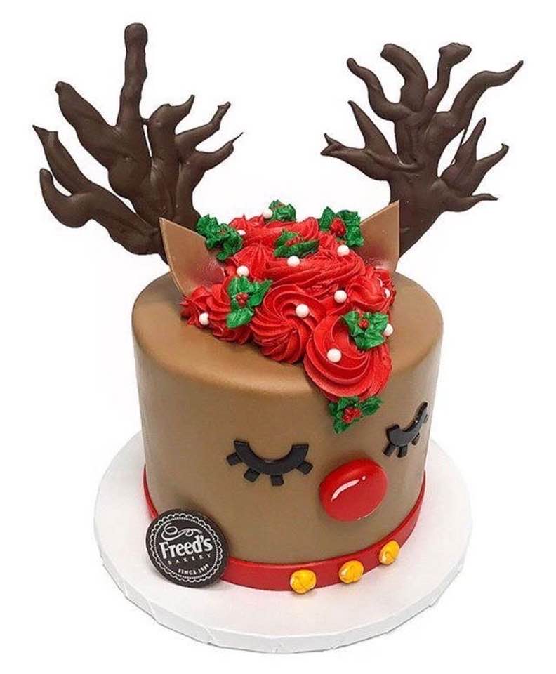 Reindeer Cake