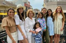 Love being surrounded by my beautiful Female Grand Peeps!