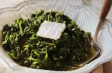 Garlicky Sauteed Fresh Spinach