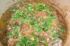 Creamy Smothered Chicken Thighs