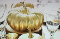 Golden pumpkin table scapes