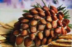 pine cone cheese ball