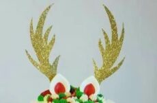 Reindeer Christmas Cake