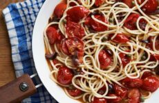 Snappy Spaghetti a la Puttanesca