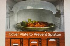 Today’s Gadget is the Magnetic Microwave Splatter Cover!