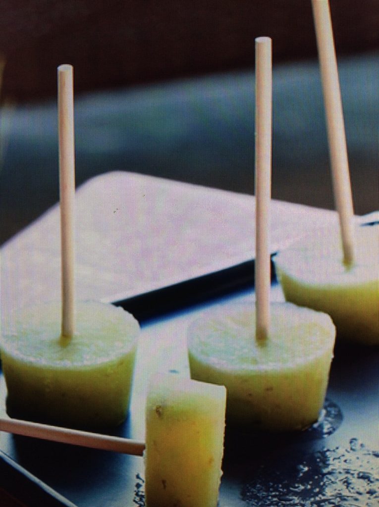 Gin-Laced Cucumber-Lime Pops