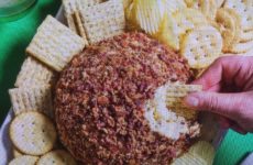 Throw-Back Bacon, Ranch and Cheddar Cheese Ball